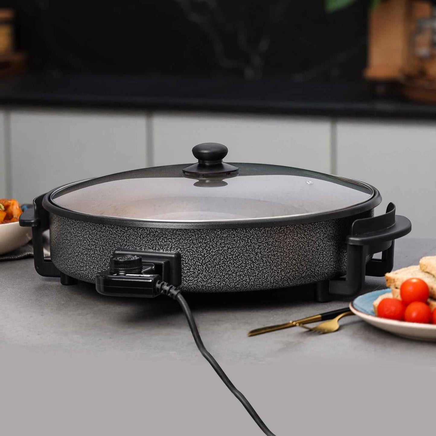 Multi Cooker Electric Frying Pan Large Pot w/ Lid 40cm Temp Control 1500W GEEPAS