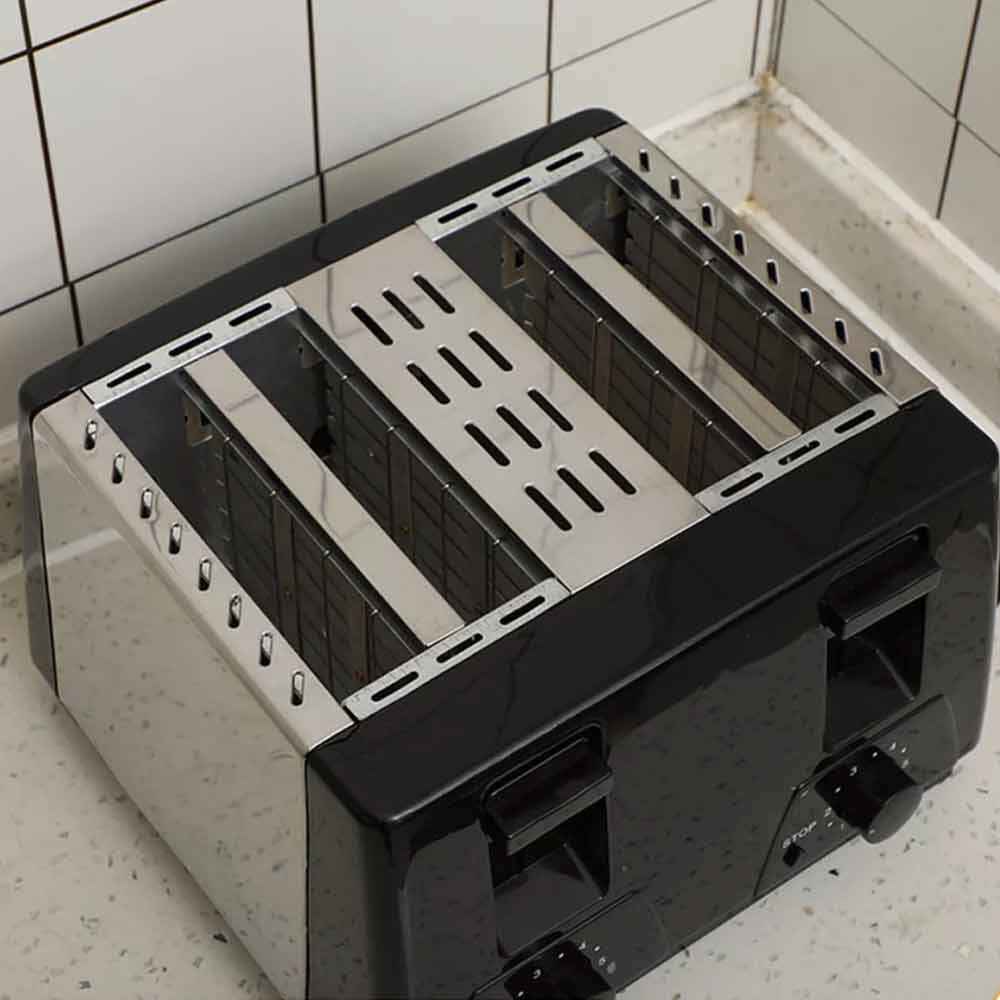 Black Toaster 4 Slice Variable Browning Defrost Reheat Extra Wide Slot UK 3